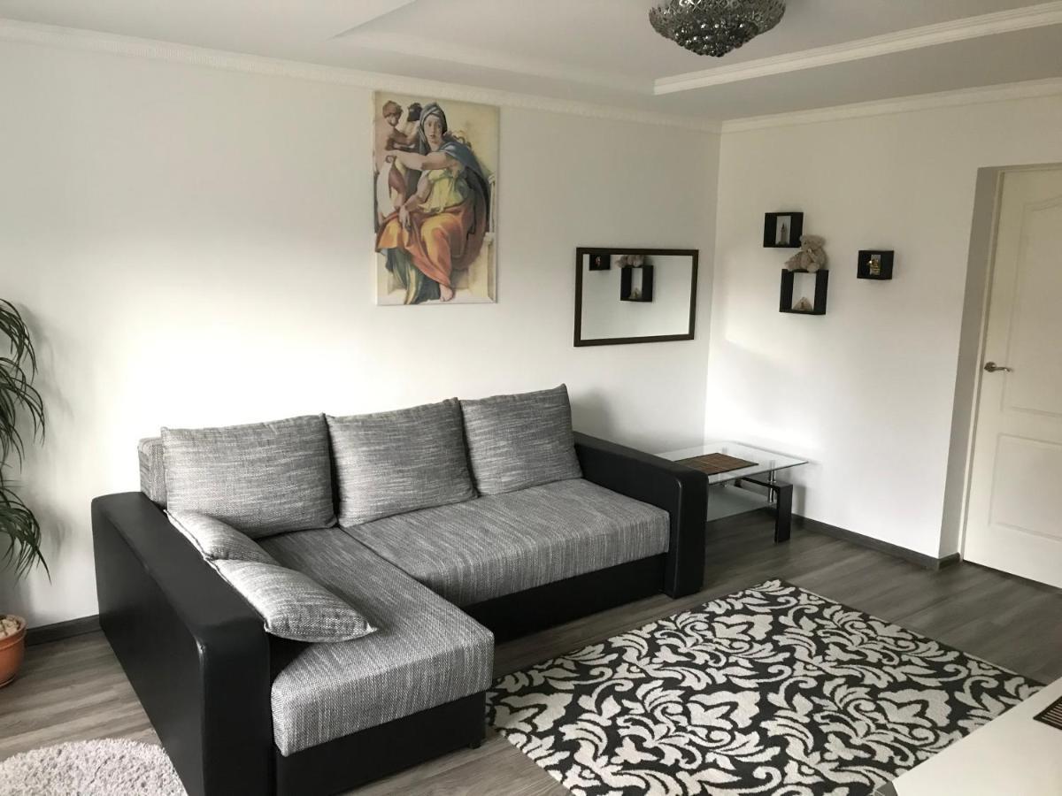 Fine Apartment Jelgava Bagian luar foto
